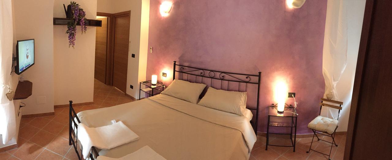 Affittacamere Virginia'S Rooms เจนัว ภายนอก รูปภาพ